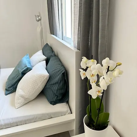 Luxury W Seaview Cabopino Marbella